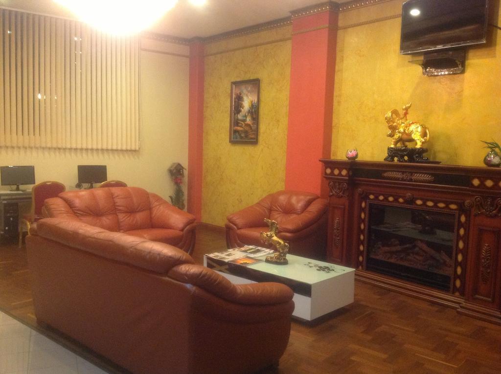 לה פאז Golden Palace חדר תמונה