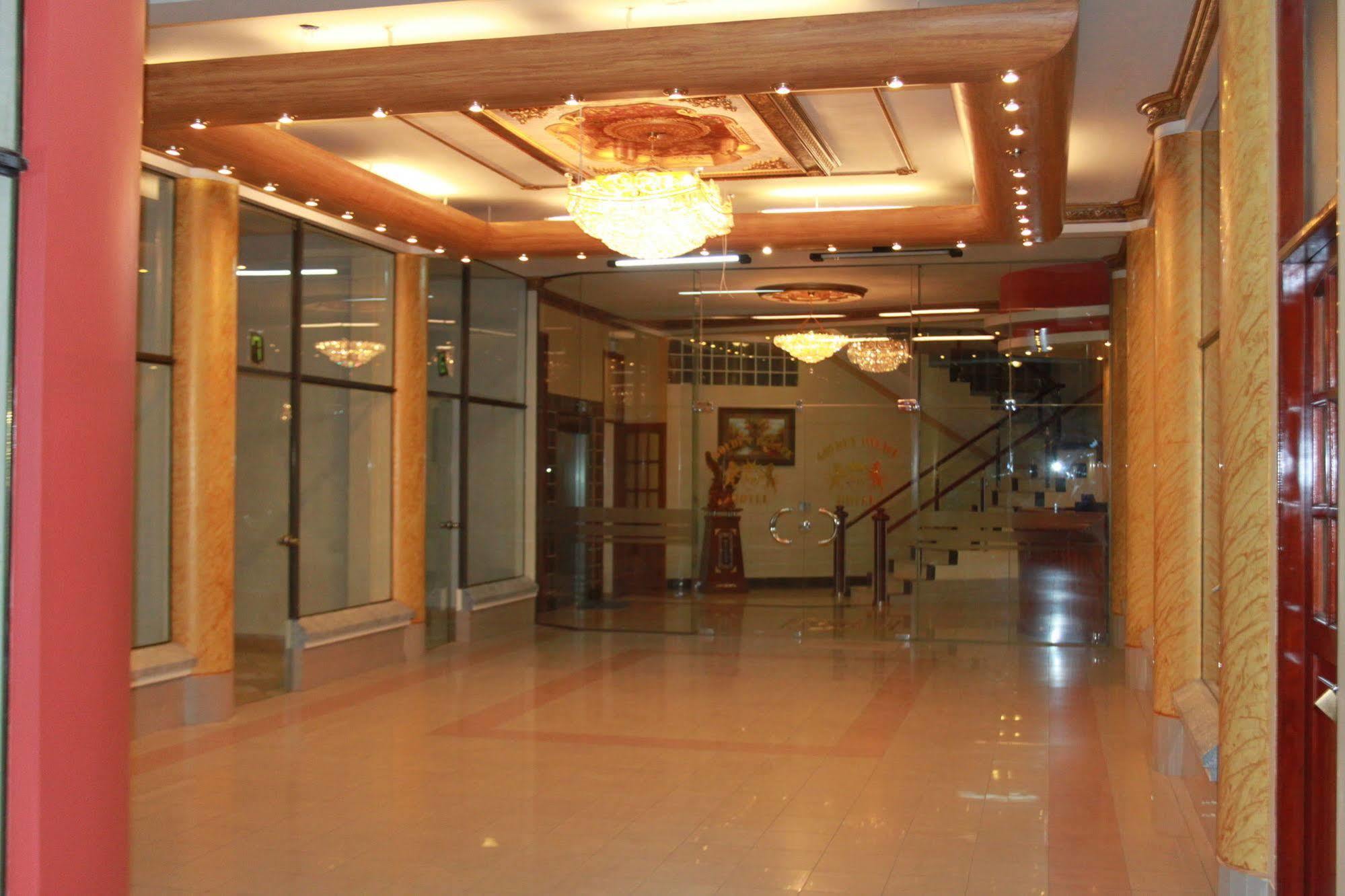 לה פאז Golden Palace מראה חיצוני תמונה